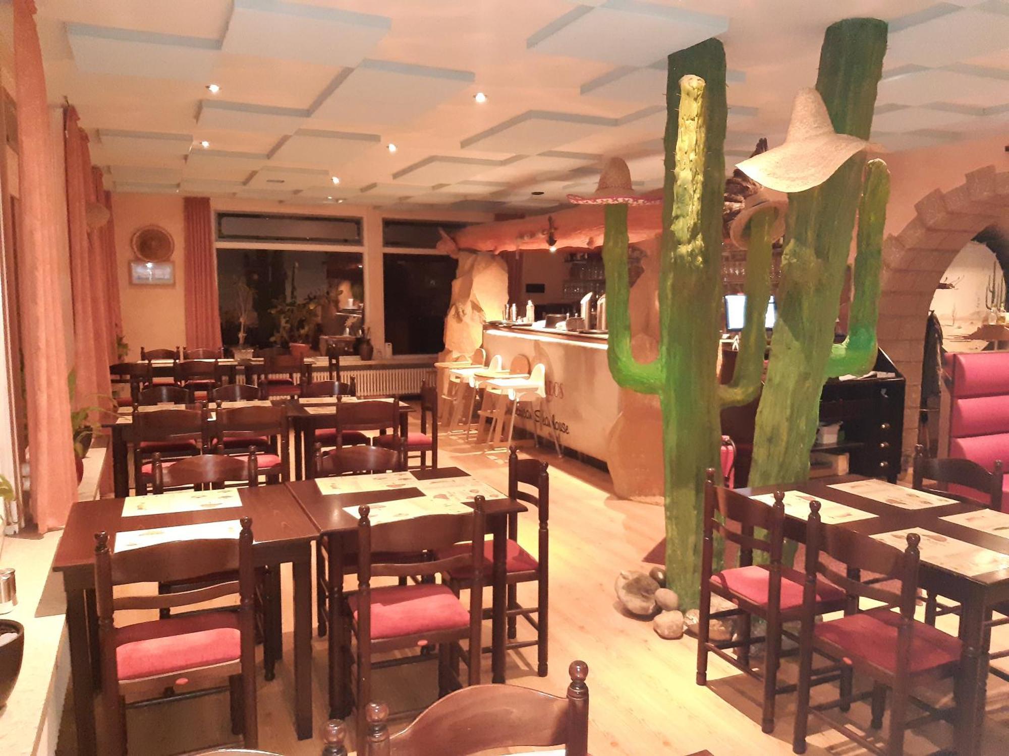 Desperados Mexican Steakhaus Und Hotel Берген Экстерьер фото